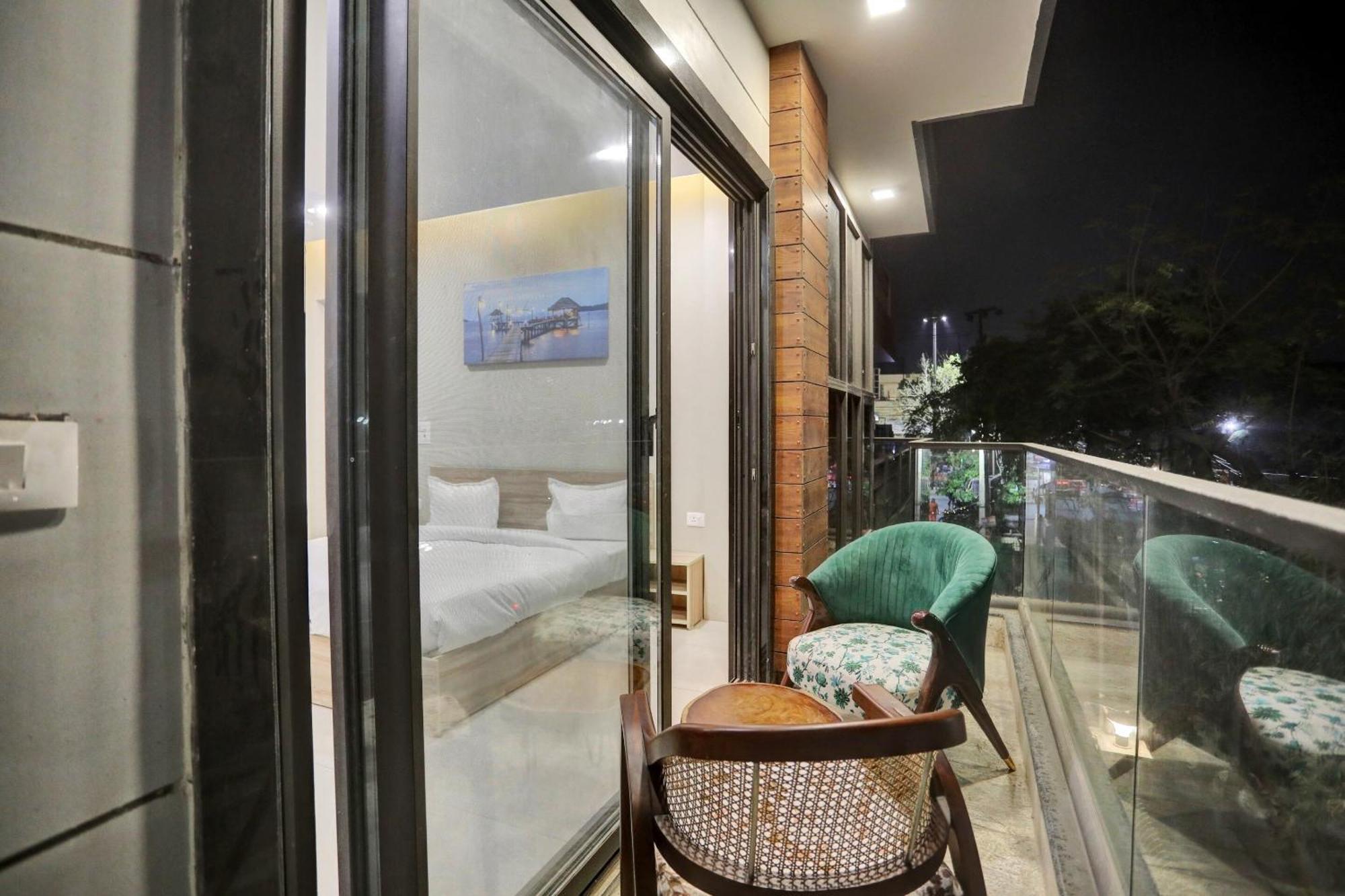 Hotel Townhouse Xanthe Noida Exterior foto